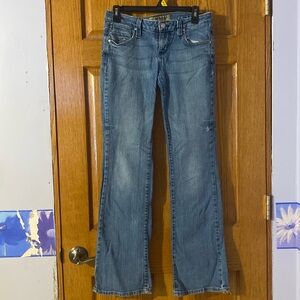 Low waisted jeans flare